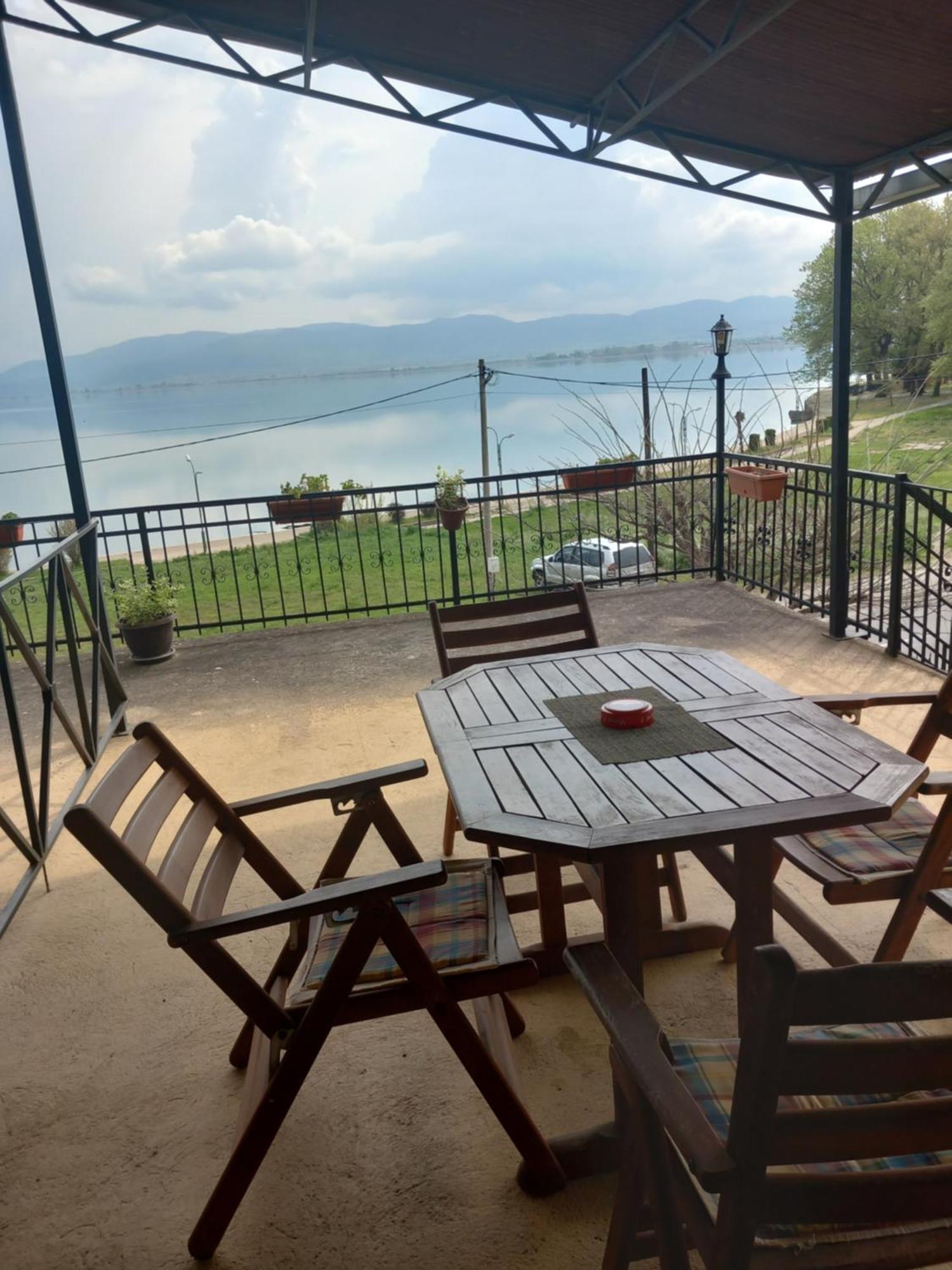 Villa Renesans Dojran Exteriör bild