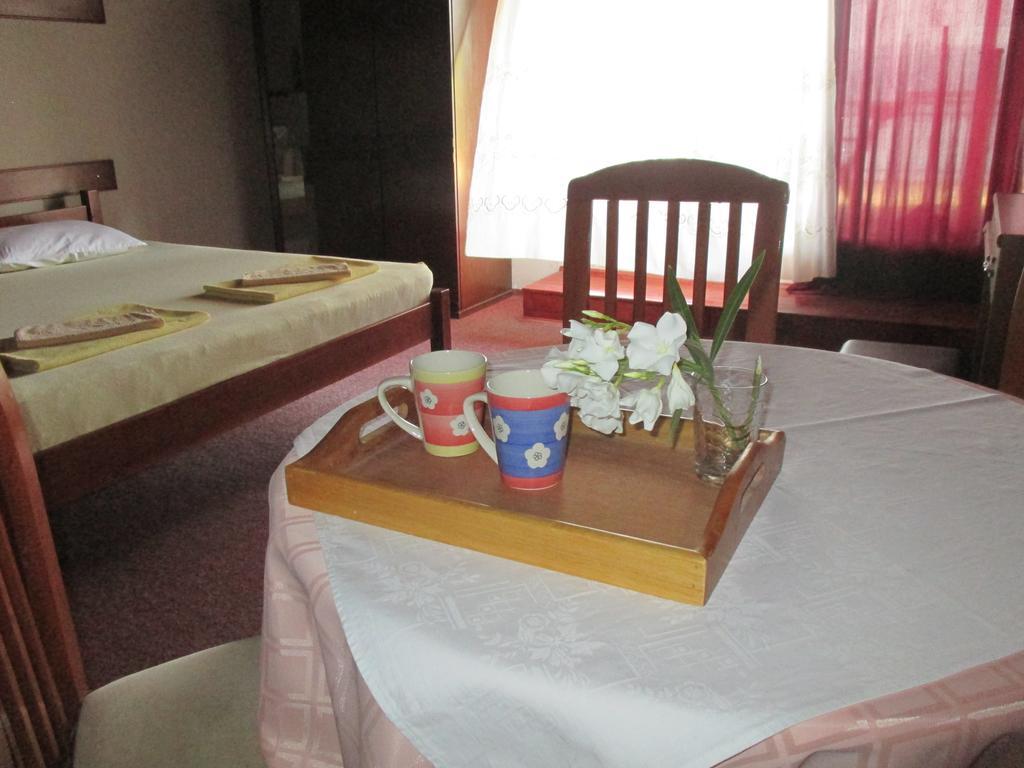 Villa Renesans Dojran Exteriör bild
